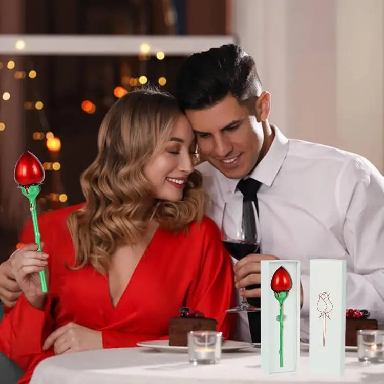 COLLAR CON EMPAQUE DE FLOR ROSA